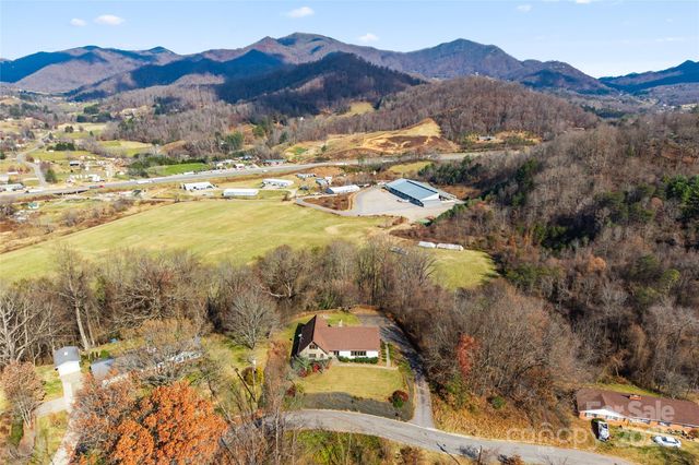 112 Hy Vu Drive, Canton, NC 28716