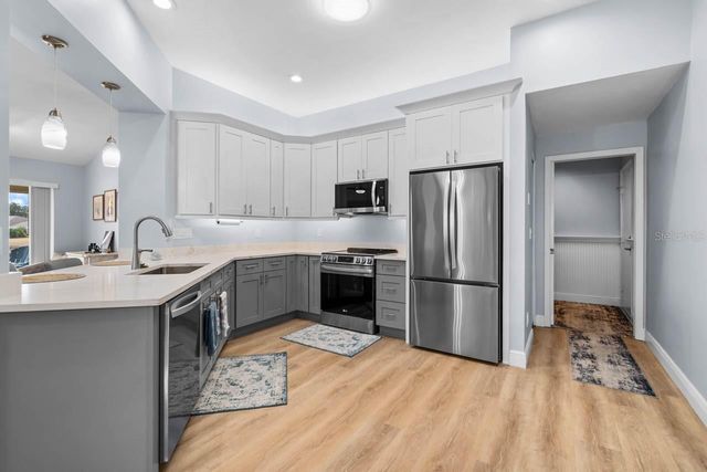 2226 BROOKFIELD GREENS CIRCLE, Sun City Center, FL 33573