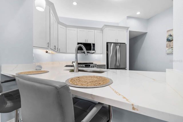 2226 BROOKFIELD GREENS CIRCLE, Sun City Center, FL 33573