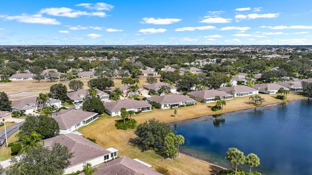 2226 BROOKFIELD GREENS CIRCLE, Sun City Center, FL 33573