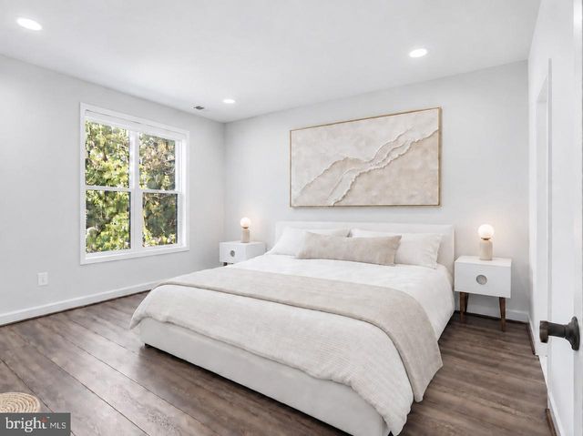 12288 SESSILE CMNS, Fairfax, VA 22030