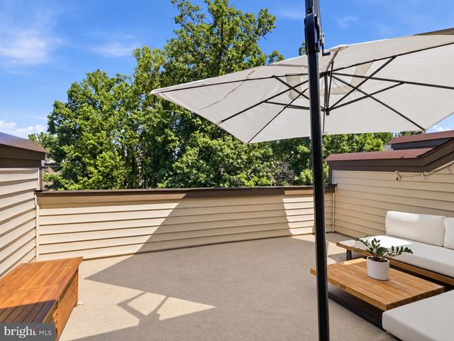 12288 SESSILE CMNS, Fairfax, VA 22030