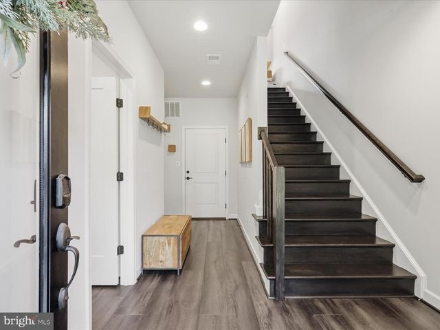12288 SESSILE CMNS, Fairfax, VA 22030