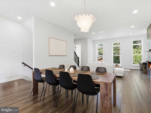12288 SESSILE CMNS, Fairfax, VA 22030