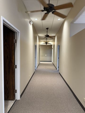 22285 N Pepper Road 100, Barrington, IL 60010