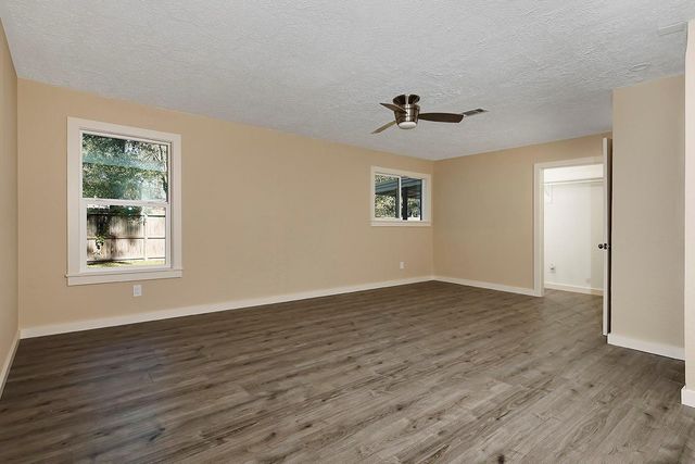 1002 E Red Cedar Circle, The Woodlands, TX 77380