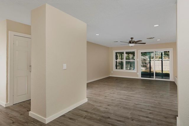 1002 E Red Cedar Circle, The Woodlands, TX 77380