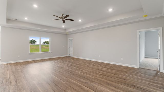 303 Heritage Way, Headland, AL 36345