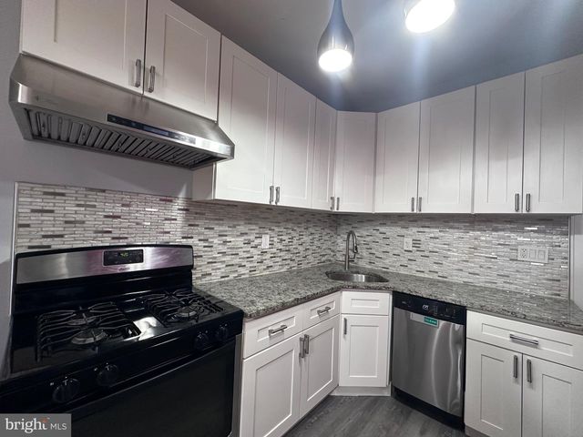 2606 WHARTON ST, Philadelphia, PA 19146