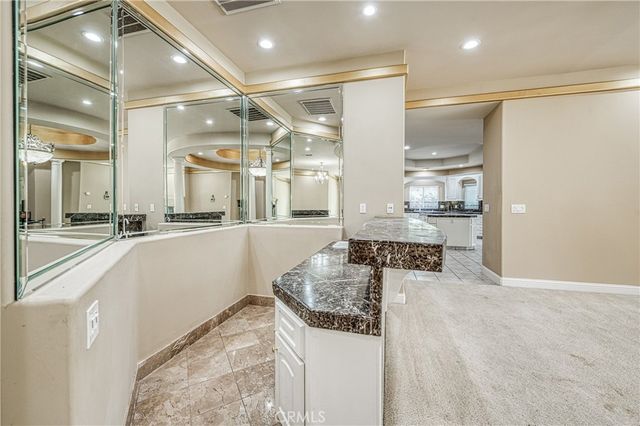 333 W River Court, Fresno, CA 93711
