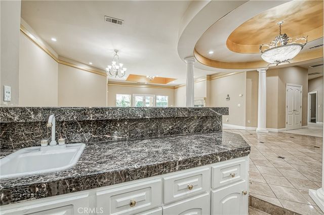 333 W River Court, Fresno, CA 93711