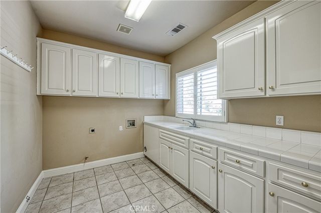 333 W River Court, Fresno, CA 93711