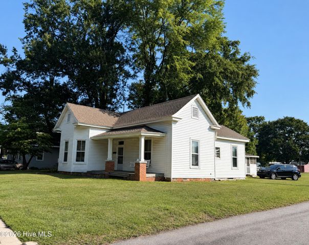 4390 W Church Street, Farmville, NC 27828