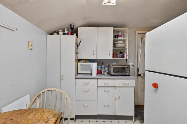 813 Minnehaha Avenue W, Saint Paul, MN 55104
