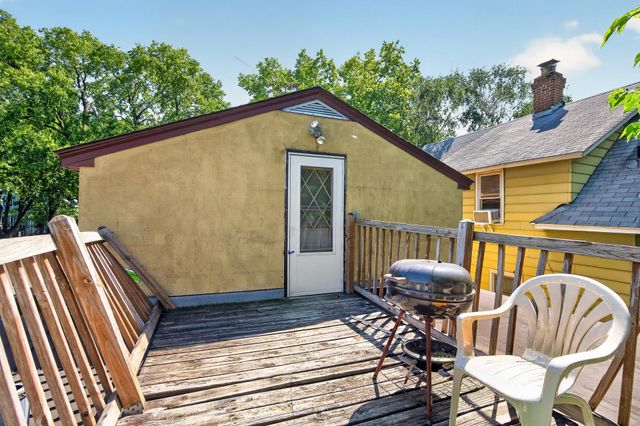 813 Minnehaha Avenue W, Saint Paul, MN 55104