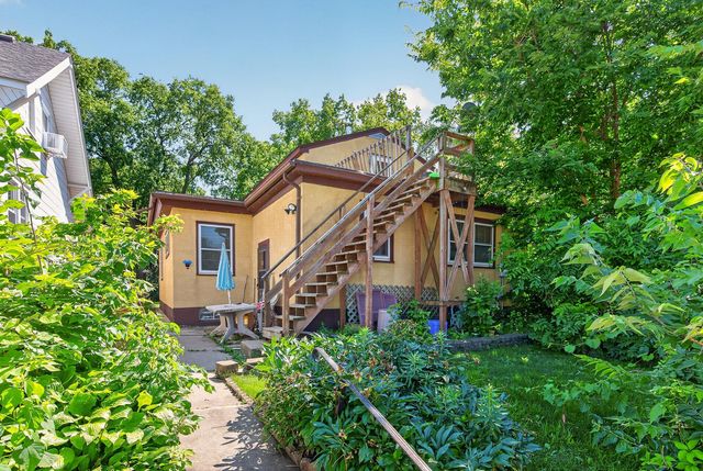813 Minnehaha Avenue W, Saint Paul, MN 55104