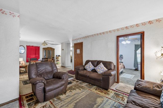 813 Minnehaha Avenue W, Saint Paul, MN 55104