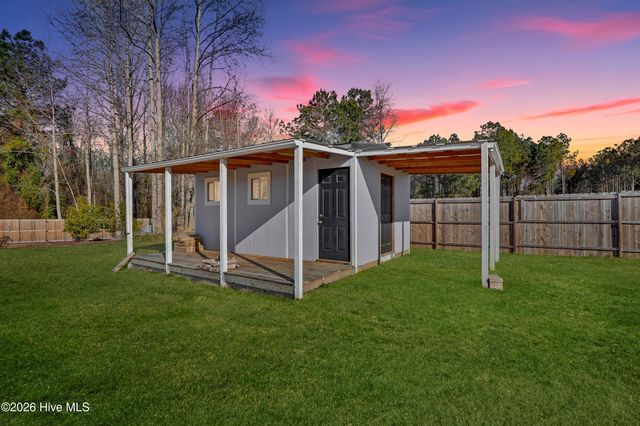 711 Alpha Court, Beulaville, NC 28518