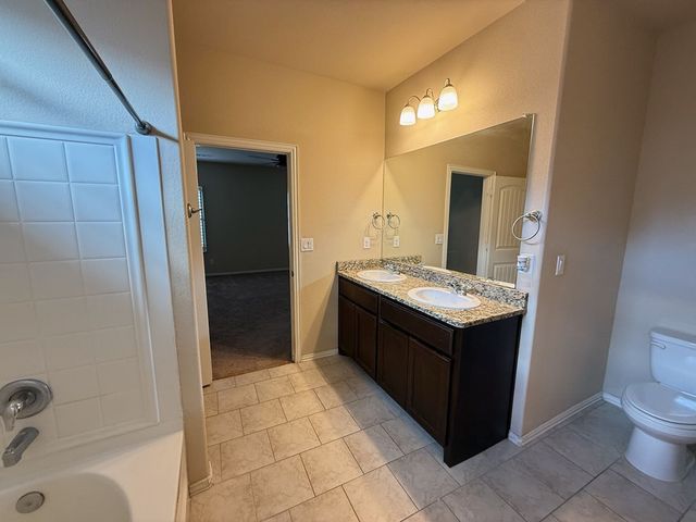 13 Glass Ranch Rd, Odessa, TX 79765