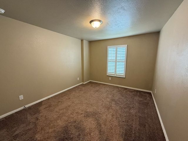 13 Glass Ranch Rd, Odessa, TX 79765