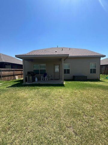 13 Glass Ranch Rd, Odessa, TX 79765