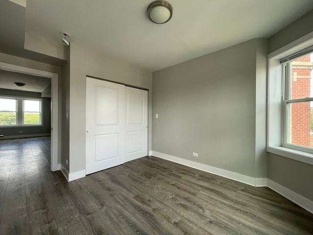 722 N AUSTIN Boulevard 1E, Oak Park, IL 60302