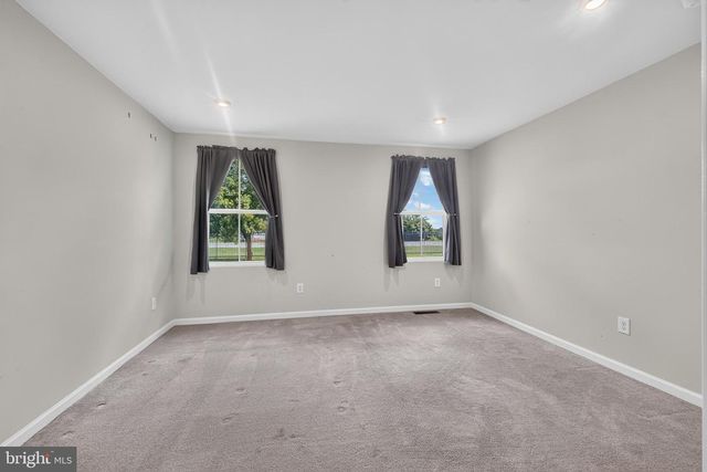 102 POND VIEW LN, Seaford, DE 19973