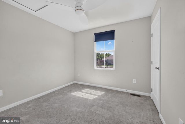102 POND VIEW LN, Seaford, DE 19973