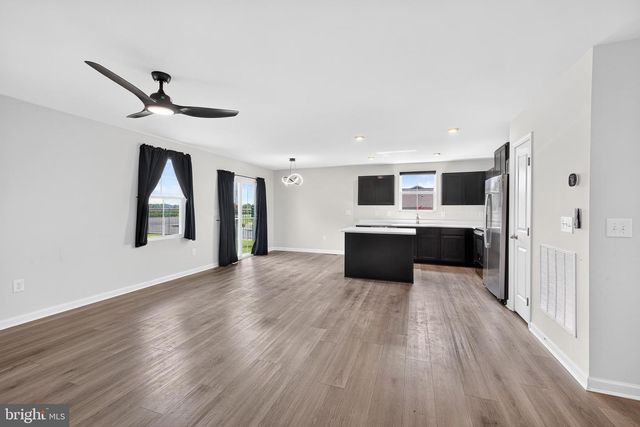 102 POND VIEW LN, Seaford, DE 19973