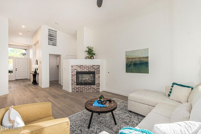 5126 S Sugarberry Court, Gilbert, AZ 85298