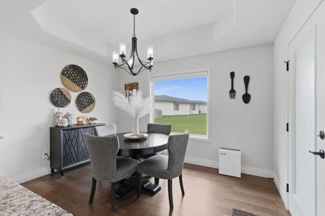 1000 E Tipperary Court, Nixa, MO 65714