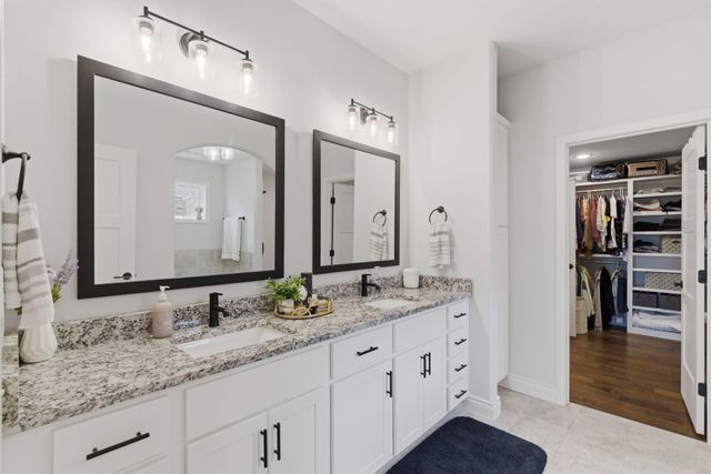 1000 E Tipperary Court, Nixa, MO 65714