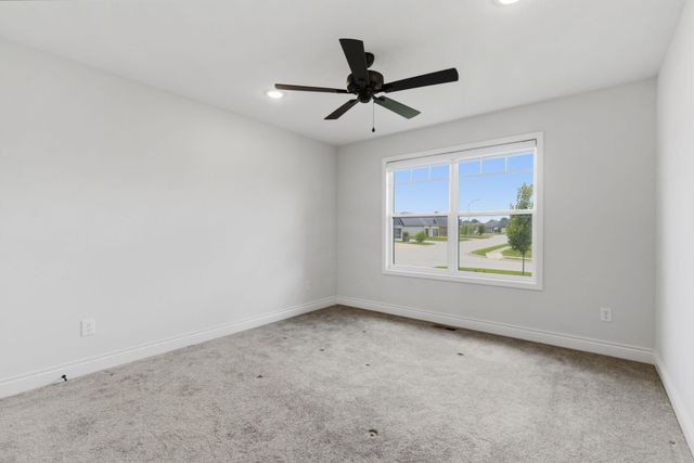 1000 E Tipperary Court, Nixa, MO 65714