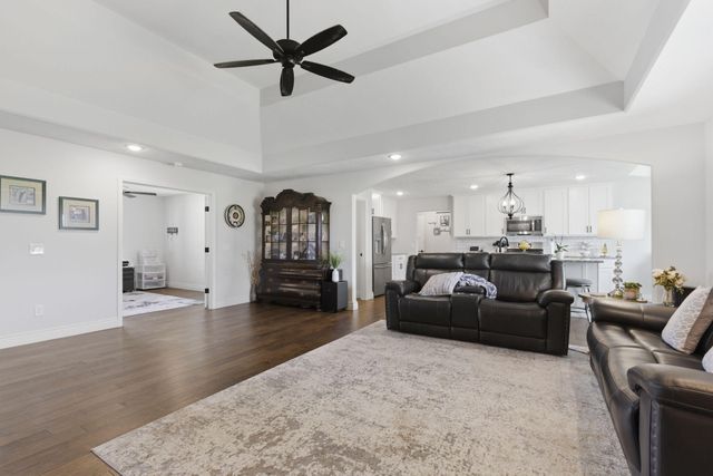 1000 E Tipperary Court, Nixa, MO 65714