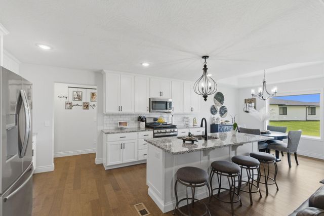1000 E Tipperary Court, Nixa, MO 65714