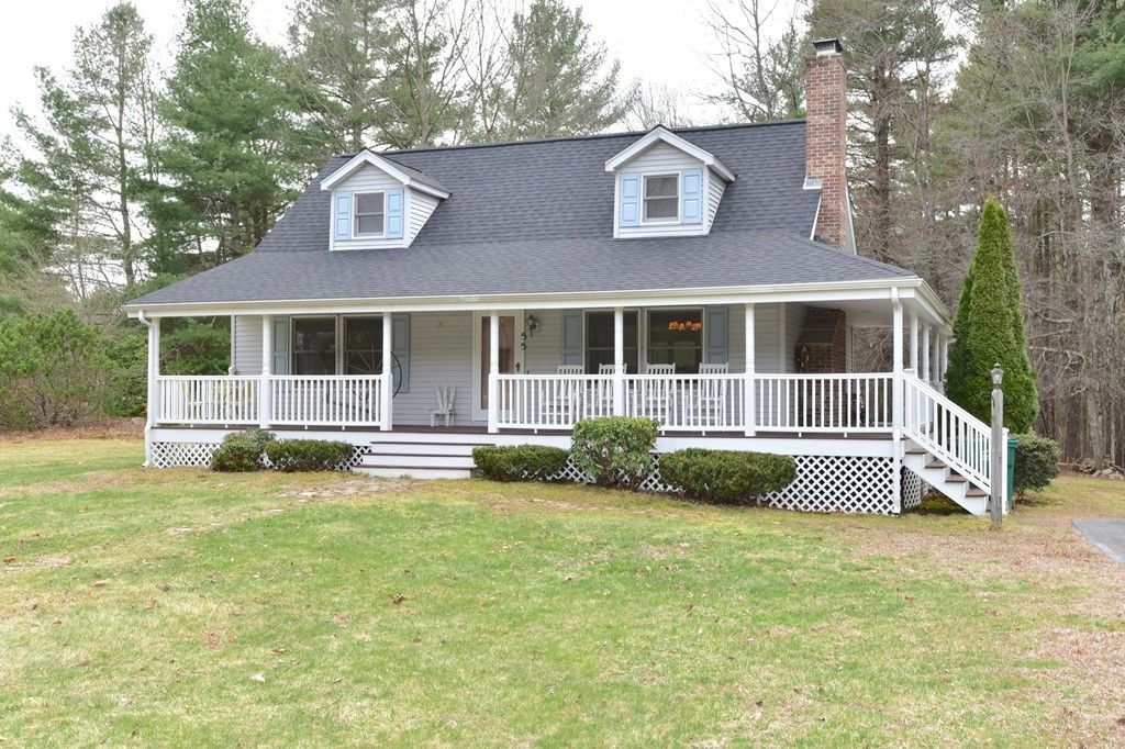 55 Brandy Lane, Uxbridge, MA 01569