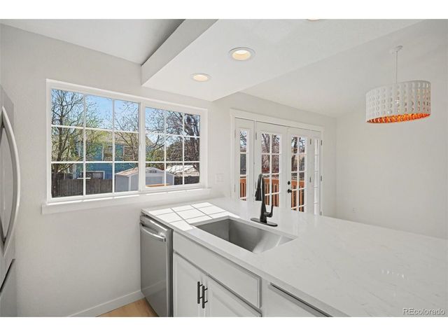 11826 W Bowles Cir, Littleton, CO 80127