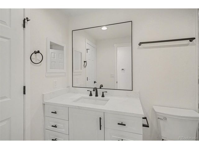 11826 W Bowles Cir, Littleton, CO 80127