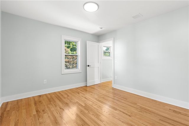 28 Manchester Street, Warwick, RI 02888