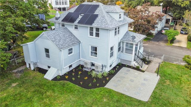 28 Manchester Street, Warwick, RI 02888