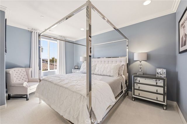 442 Stratus 4, Simi Valley, CA 93065