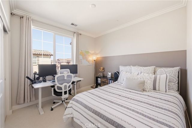 442 Stratus 4, Simi Valley, CA 93065