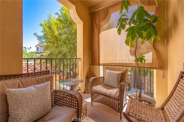 442 Stratus 4, Simi Valley, CA 93065