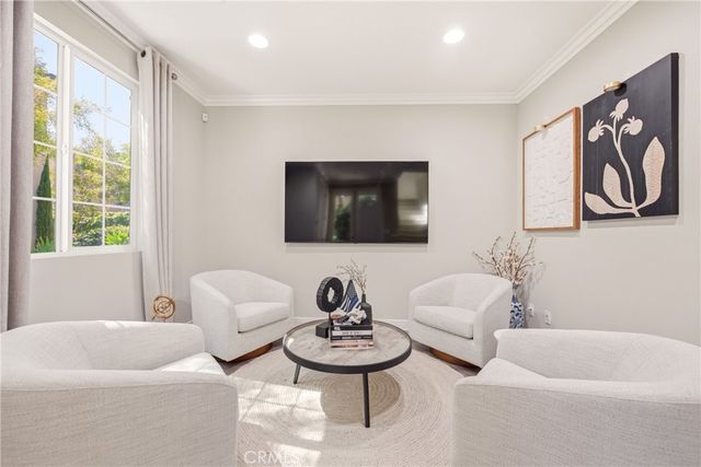442 Stratus 4, Simi Valley, CA 93065