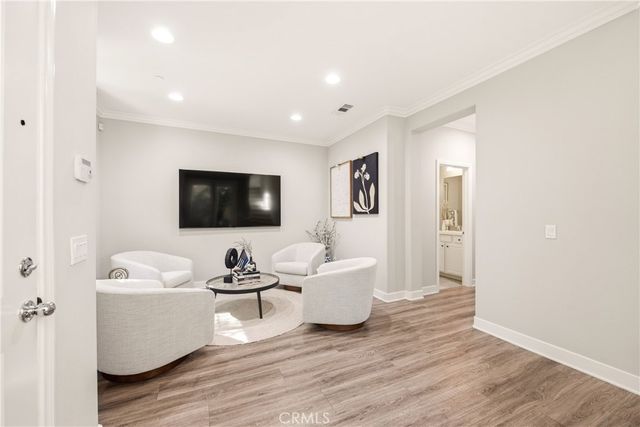 442 Stratus 4, Simi Valley, CA 93065