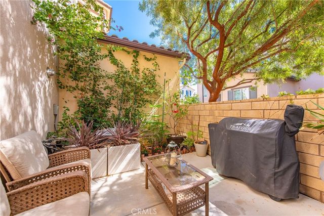 442 Stratus 4, Simi Valley, CA 93065