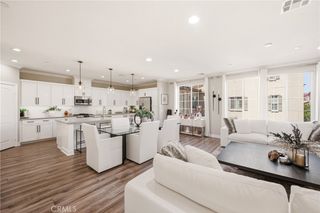 442 Stratus 4, Simi Valley, CA 93065