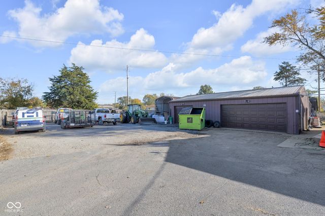 7601 Milhouse Road, Indianapolis, IN 46241