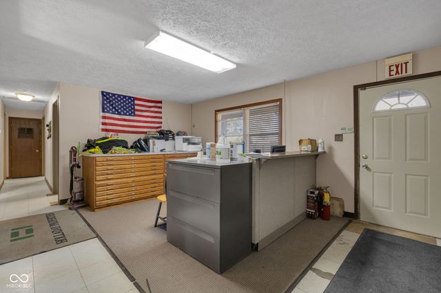7601 Milhouse Road, Indianapolis, IN 46241
