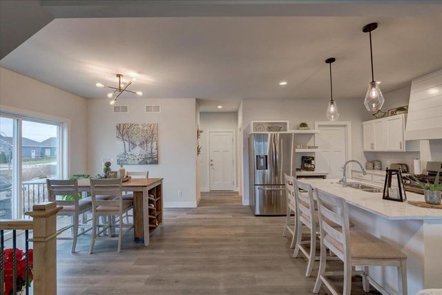 2801 Frisee Drive, Fitchburg, WI 53711